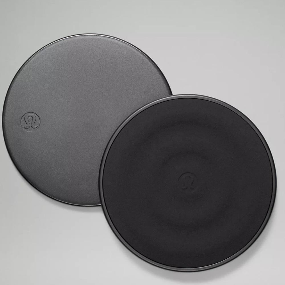 Lululemon Gray and Black Work Out Pads